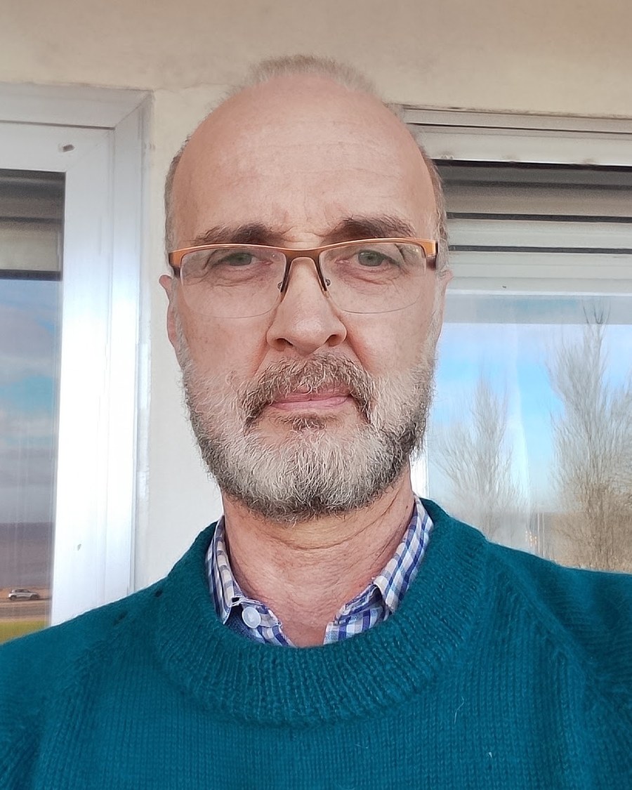 Retrato de Gerardo Menéndez